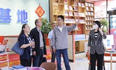 蘭州市教育局領導蒞臨蘭州新華互聯(lián)網(wǎng)學校督導檢查