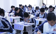 努力與收獲并進 蘭州新華高中部期中考試