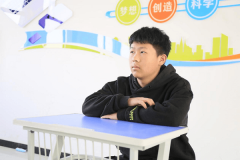 選擇新華，奔赴未來