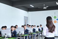 蘭州新華: 三教三訓三講一練 成功的基石 !