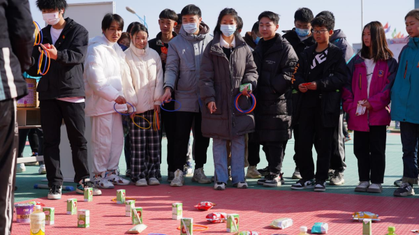 新華游園會，喜氣洋洋鬧元宵