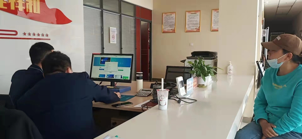 “樂享生活 智能科普”蘭州新華社區公益行