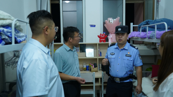 蘭州新華 警校聯(lián)合-校園安全檢查