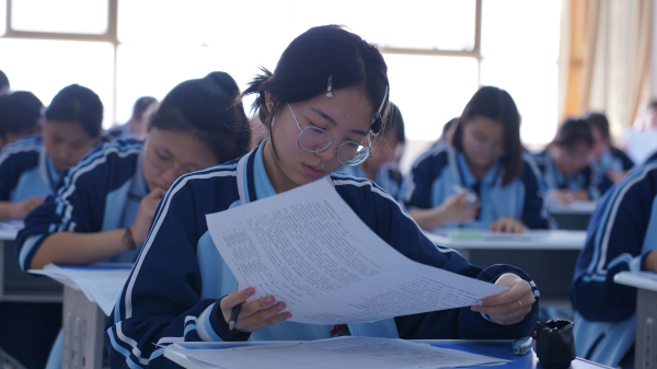 蘭州新華助力學(xué)子升學(xué)之路-高中部建檔考試