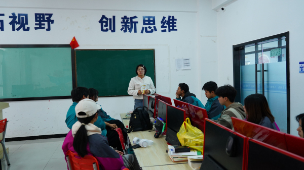 賦能青春 助力成長—蘭州新華短視頻制作學生團隊培訓