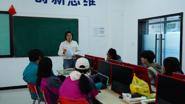 賦能青春 助力成長—蘭州新華短視頻制作學生團隊培訓