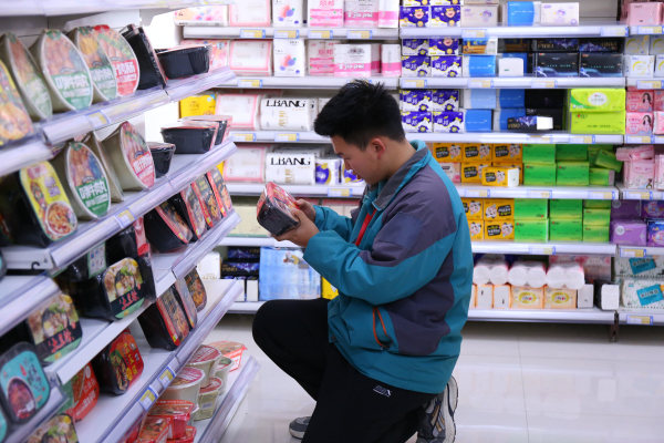 蘭州新華食品安全檢查-強(qiáng)化校園食品監(jiān)管 筑牢食品安全“網(wǎng)”