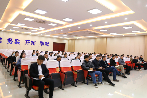 共享理解 探索實踐 蘭州新華教育教學評估解讀與交流會