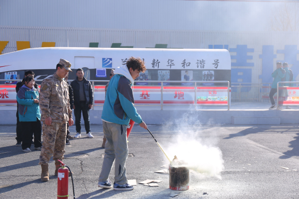 消防演練于“心”，防范未燃于“行 蘭州新華互聯網學校消防演練活動
